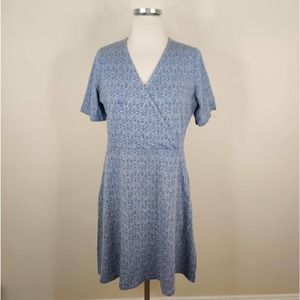 LL Bean Dress Faux Wrap Surplice Floral V-Neck